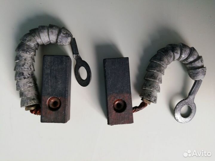 Щетки графитовые и меднографитовые