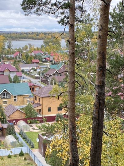 Коттедж 200 м² на участке 8,5 сот.