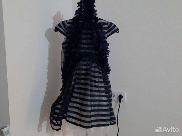 Нарядное платье для девочки