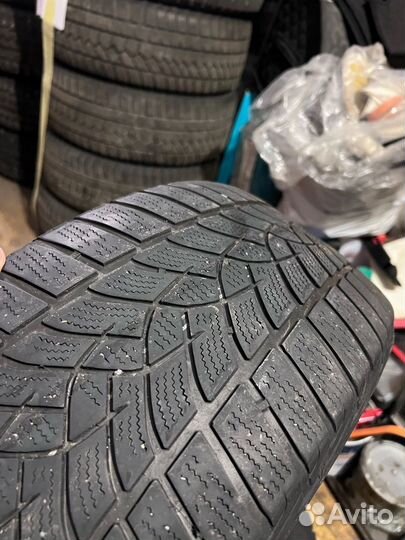 Goodyear UltraGrip Performance 215/50 R17 95H