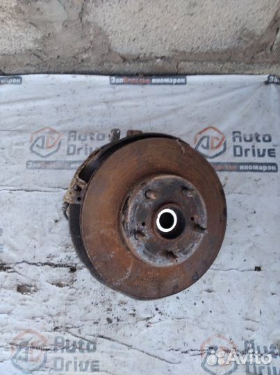 Кулак поворотный передний правый Toyota Rav4 ACA20