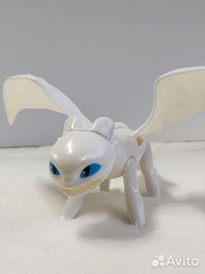 Беззубик Ночная Фурия Икинг приручить дракона