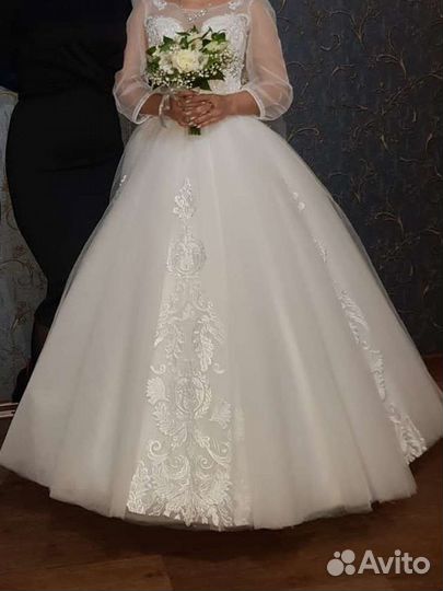 Свадебное платье