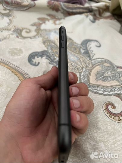 Мобильные телефоны бу iPhone 11
