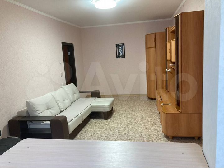 2-к. квартира, 46 м², 1/6 эт.