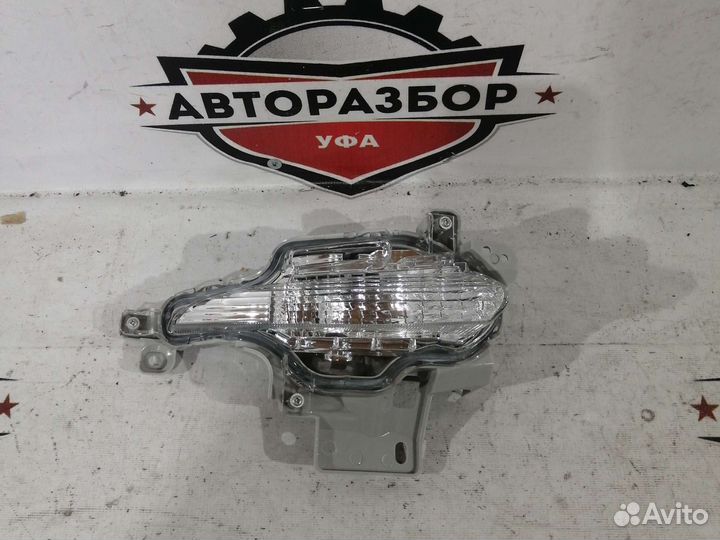 Повторитель в бампер левый mazda 3 BM 16-19