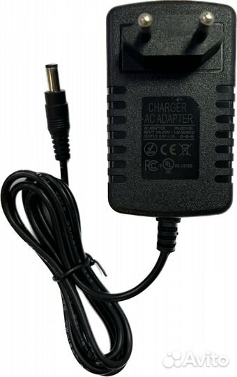 Сетевой адаптер универсальный 8,4V 2A
