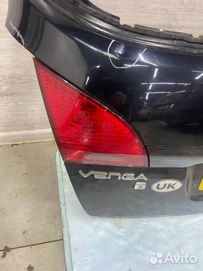 Крышка багажника kia venga в сборе без стекла