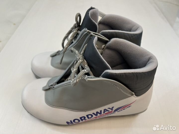 Лыжные ботинки Nordway 37.5 размер