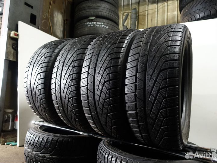 Pirelli Winter Sottozero 210 245/50 R17