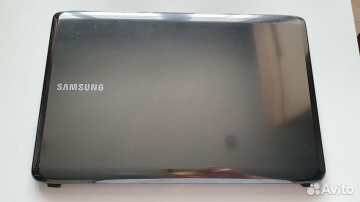 Б/у Крышка матрицы ноутбука Samsung R525, R528