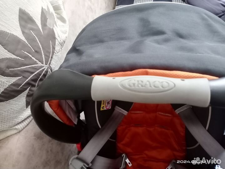 Детская автолюлька Graco с базой до 2х лет