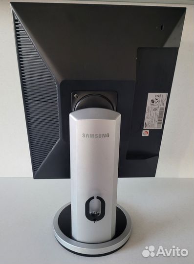 Монитор Samsung 940T