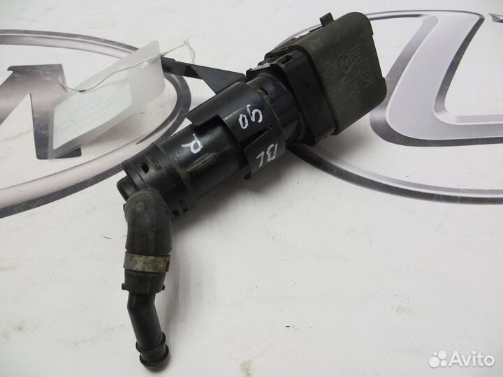 Форсунка омывателя фар правая Mazda 3 BL