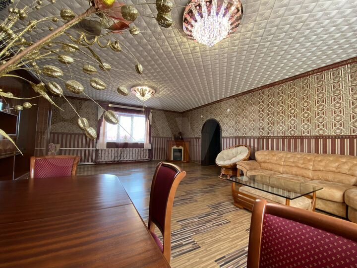 Дом 282 м² на участке 10 сот.