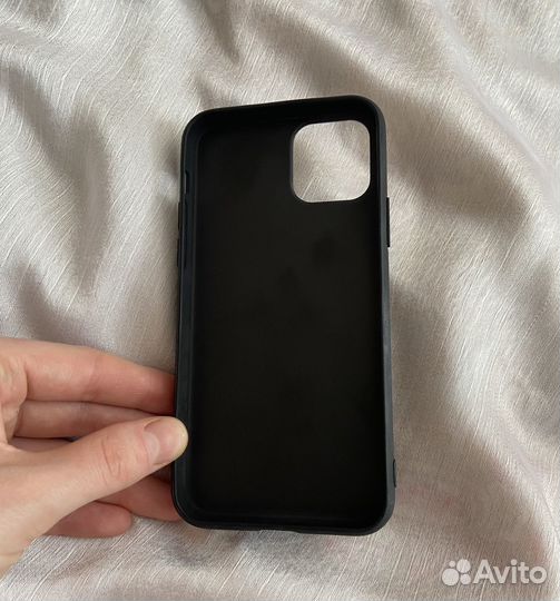 Чехол Guess с картхолдером на iPhone 11 pro