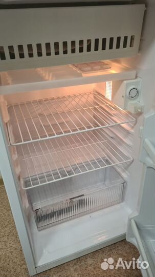 Холодильник Daewoo FR 142 А