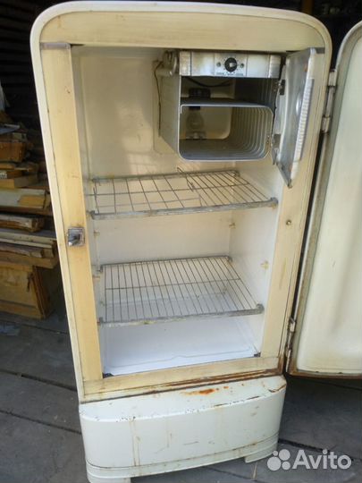 Холодильник 