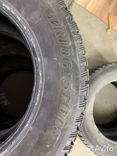 Bridgestone Blizzak Spike-01 205/65 R15