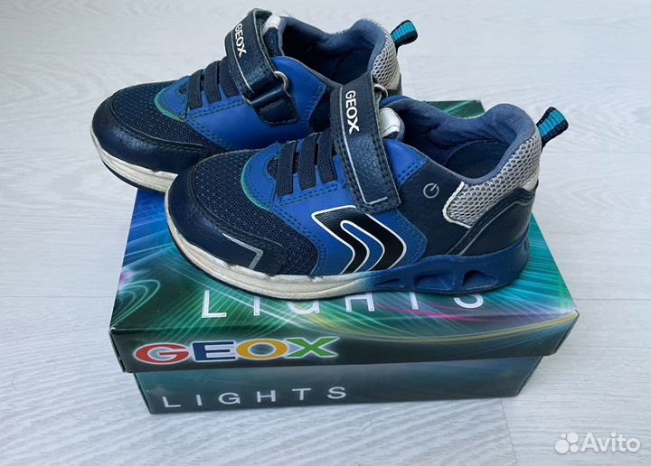 Кроссовки geox 25