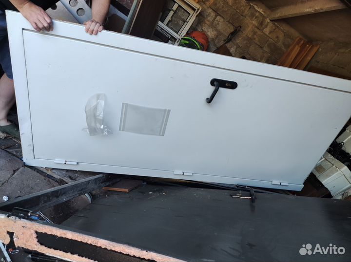 Дверь металлическая огнеупорная противопожарная