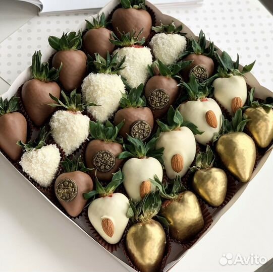 Сладкая клубника в шоколаде, подарочные боксы