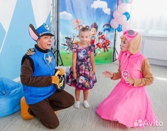 Шоу с серебристой фольгой + герой аниматор