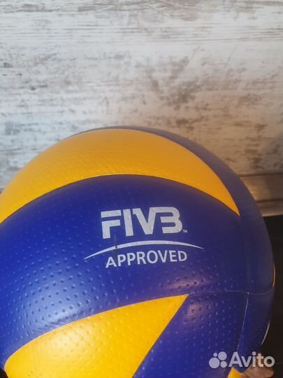 Волейбольный мяч mikasa mva