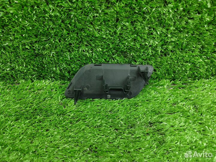 Крышка форсунки омывателя фар правая Audi Q3 8U VA