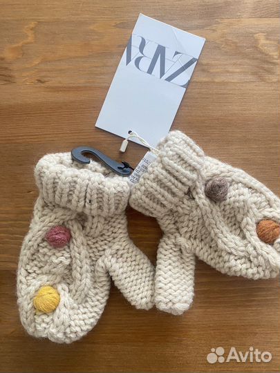 Новые варежки zara для девочки