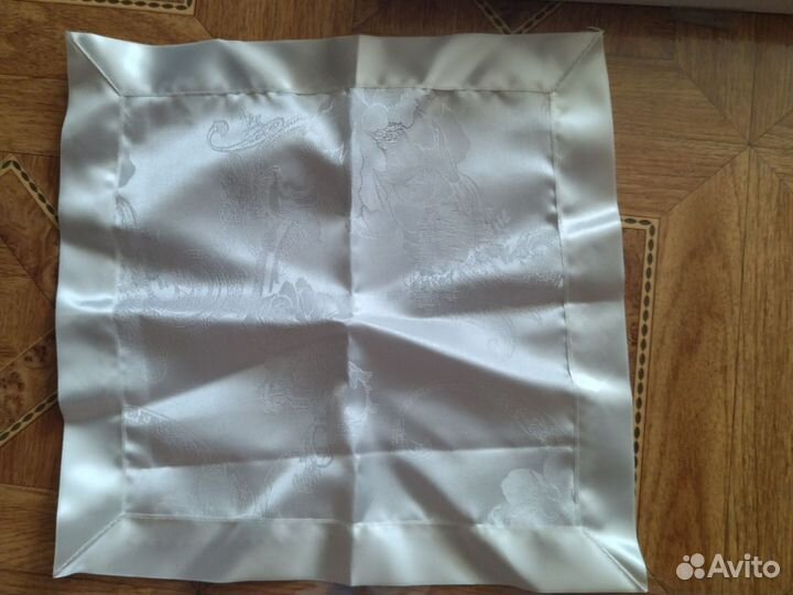 Скатерть с салфетками