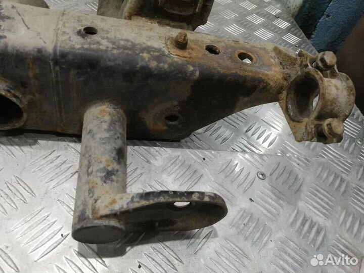 Подрамник задний Mercedes ML W163