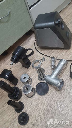 Мясорубка электрическая на запчасти