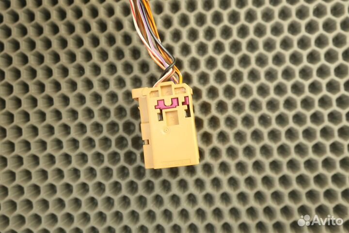 Разъем VAG 4F0972575A