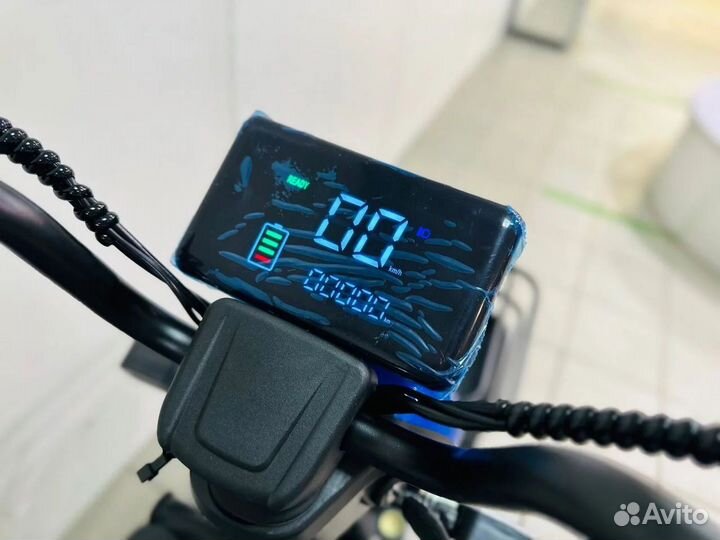 Электрический трицикл 3х местный