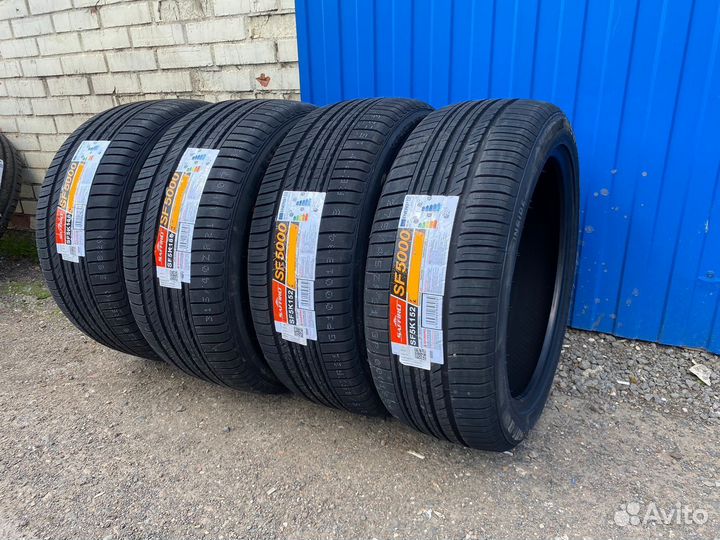 Saffiro SF5000 305/35 R24 112Y