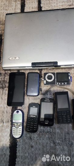 Ноутбук и телефон на запчасти