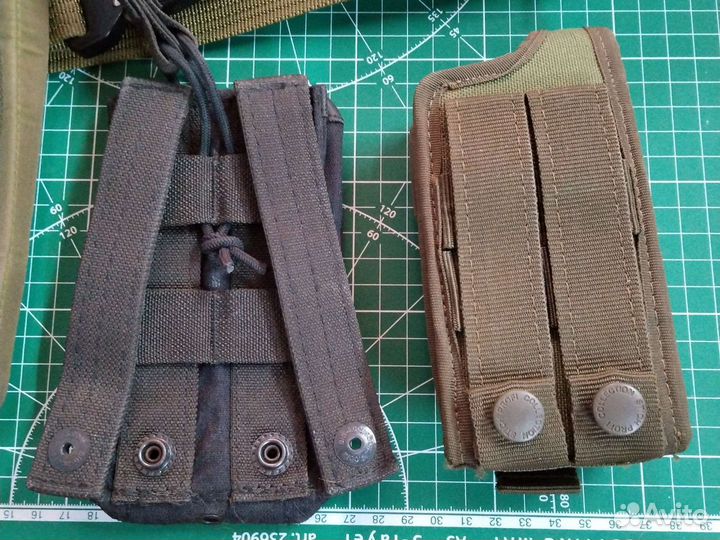 Пояс с пряжкой кобра и пара подсумков