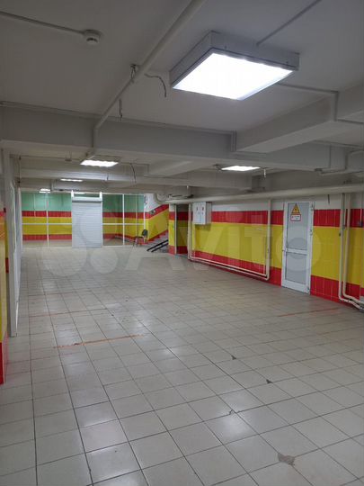 Магазин в ТЦ Куб, 1131 м²