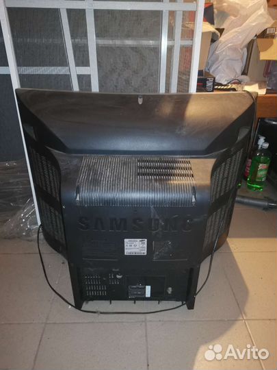 Телевизор samsung