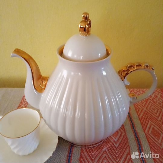 Фарфоровый сервиз, чайный сервиз, кофейный сервиз