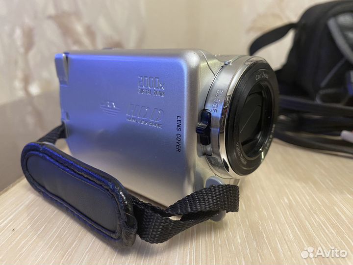 Видеокамера Sony Handycam DCR-SR68