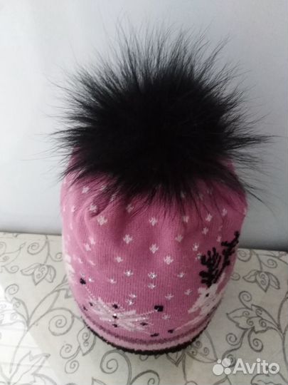 Шапка с натуральным помпоном
