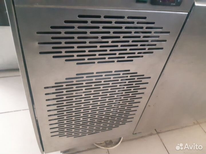 Холодильный стол evco EVK201N