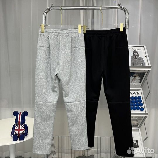 Спортивные штаны Nike Tech Fleece T21077