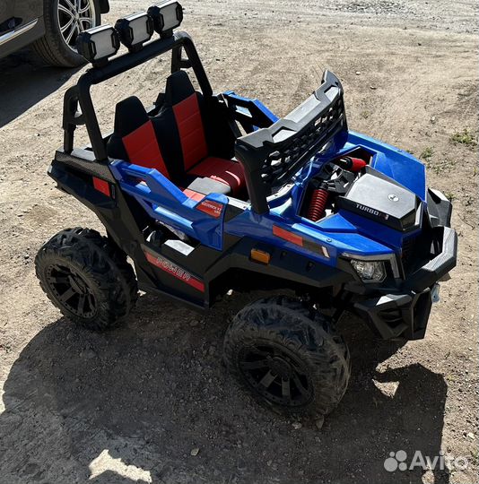 Детская машина на аккумуляторе с пультом