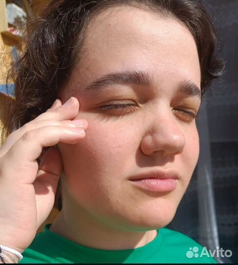 Мастер бровист