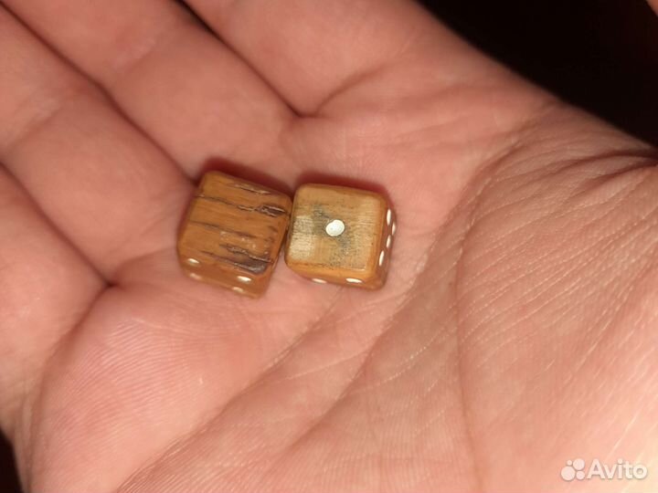 Кубики из кости мамонта