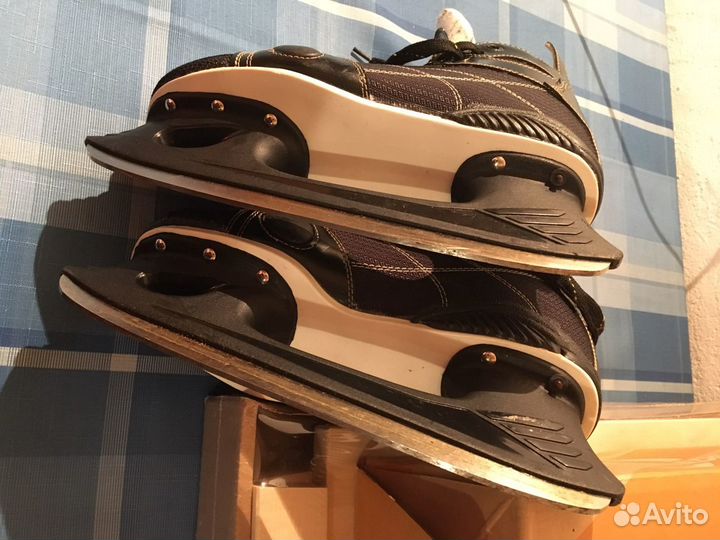 Коньки хоккейные детские 35-36 размер