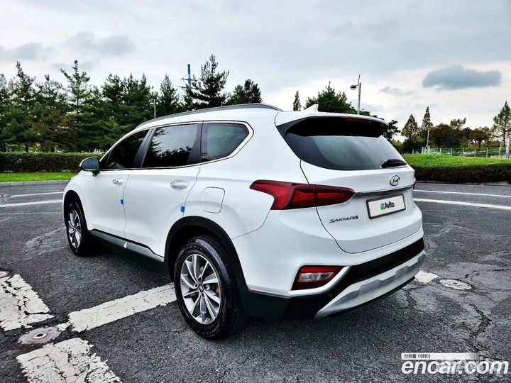 Hyundai Santa Fe 2.0 AT, 2019, 45 000 км